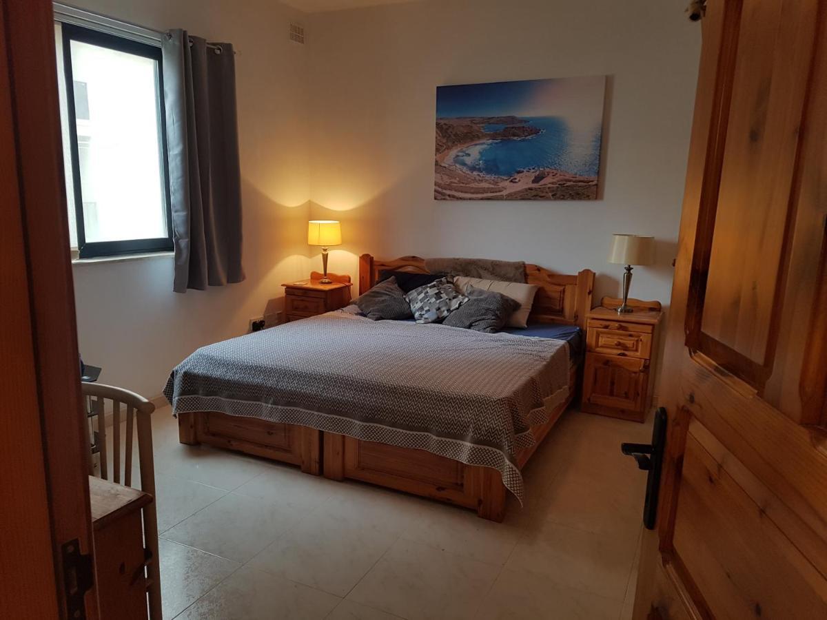 Private Double Bedroom & Private Bathroom & Shared Kitchen St. Paul's Bay Exteriör bild